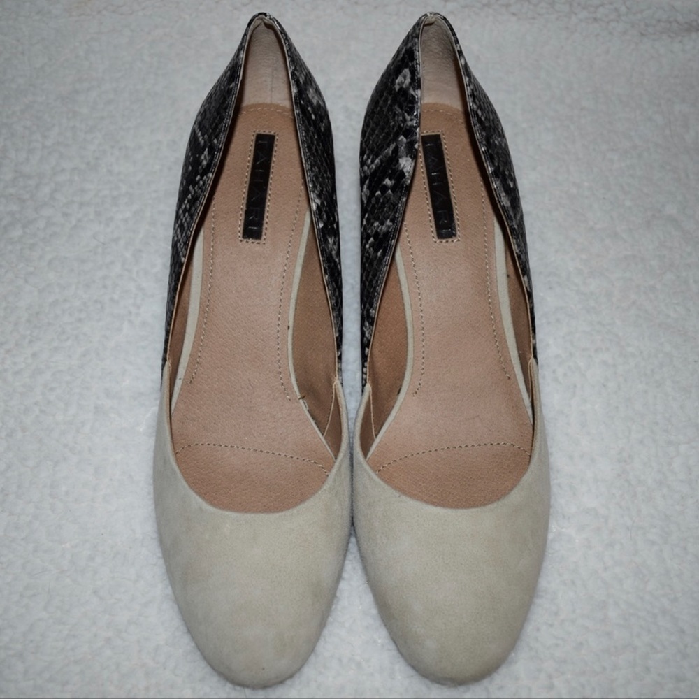 New Tahari Palace Snakeskin Leather Wedges
